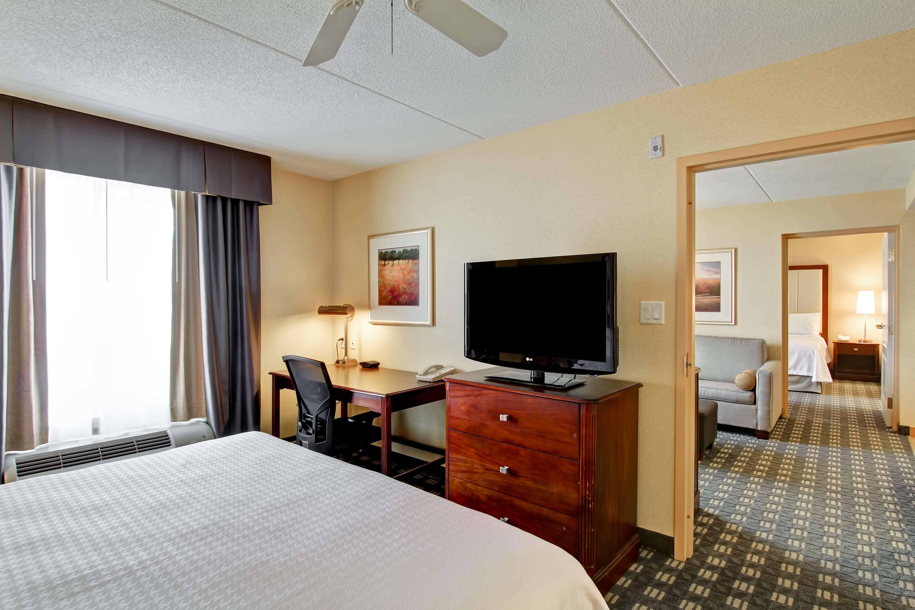 Hotel Homewood By Hilton Toronto 3*