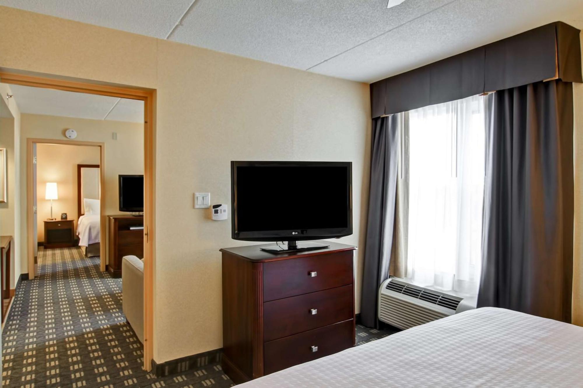 Hotel Homewood By Hilton Toronto 3*
