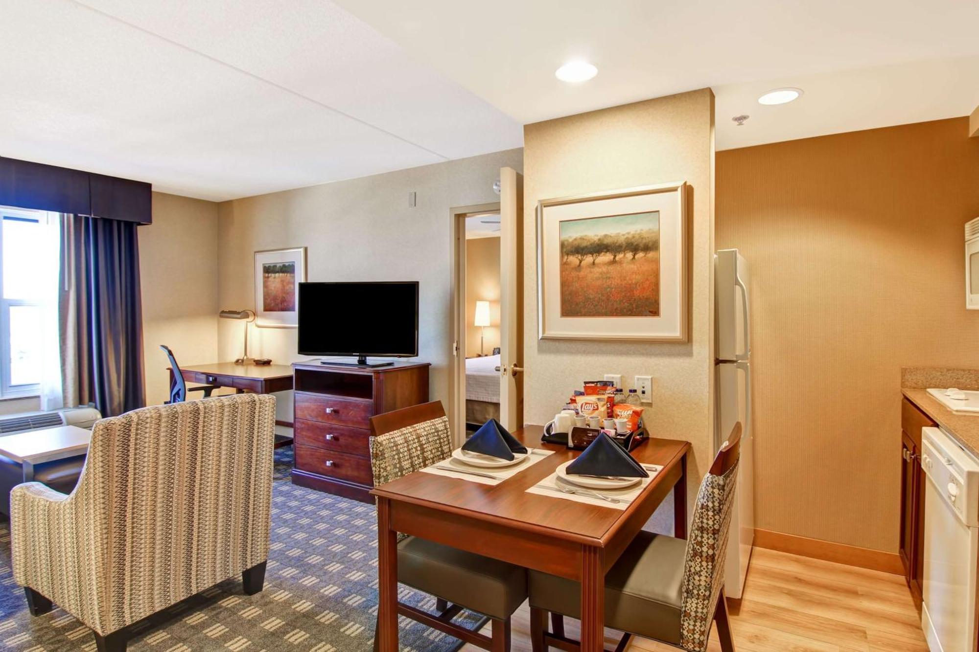 Homewood By Hilton Toronto 3*