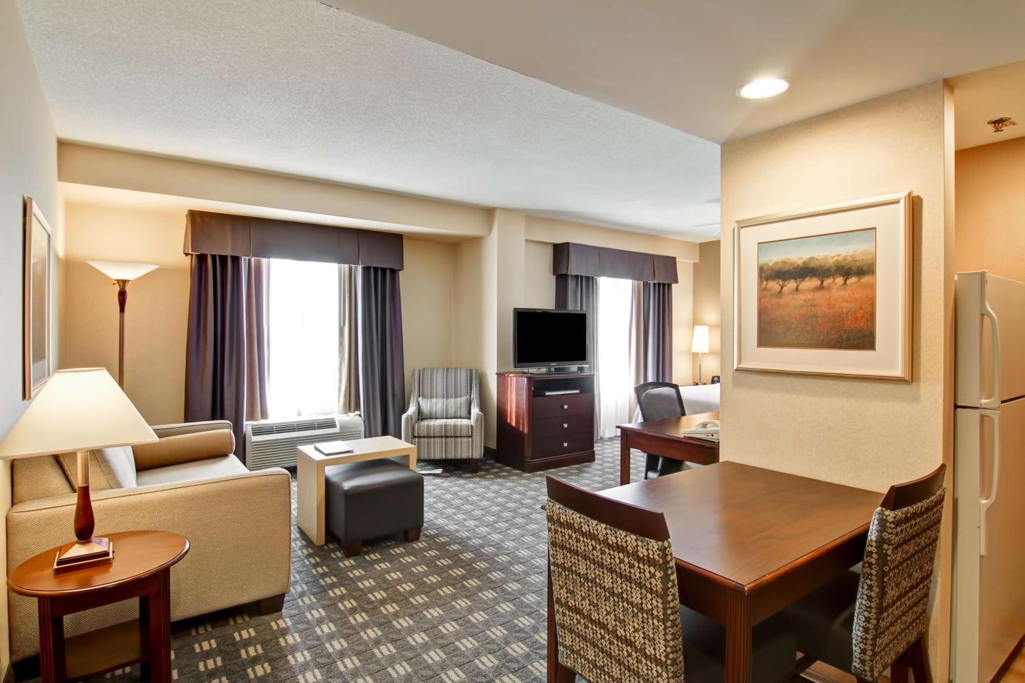 Hotel Homewood By Hilton Toronto