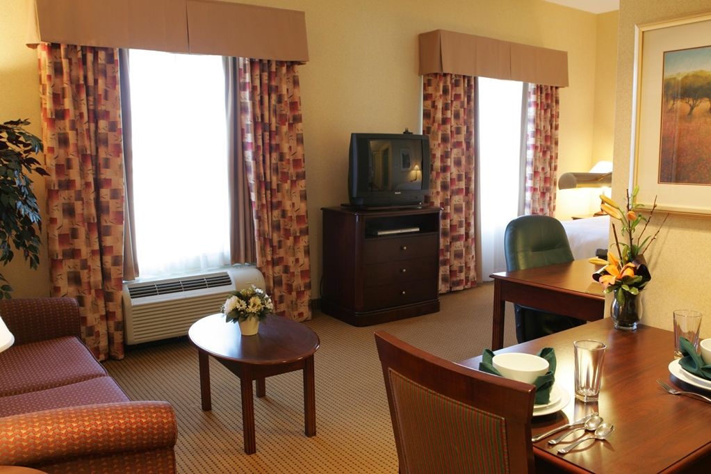 Homewood By Hilton Toronto 3*